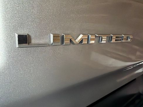 Used 2022 RAM 1500 Limited w/ Body Color Bumper Group AWD/4WD image 22