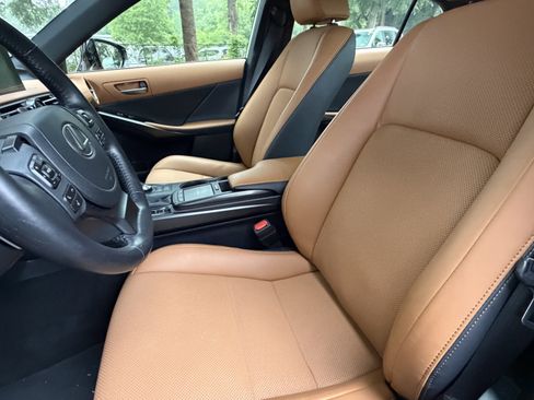 Used 2024 Lexus IS 300 w/ Comfort Package RWD image 17