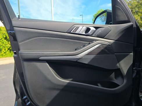 Used 2024 BMW X5 xDrive40i w/ M Sport Package image 19