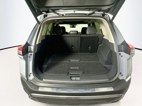 Used 2023 Nissan Rogue SL w/ SL Premium Package FWD image 29