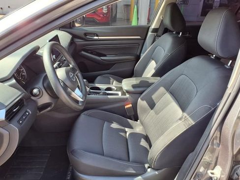 Used 2021 Nissan Altima 2.5 SV FWD image 15