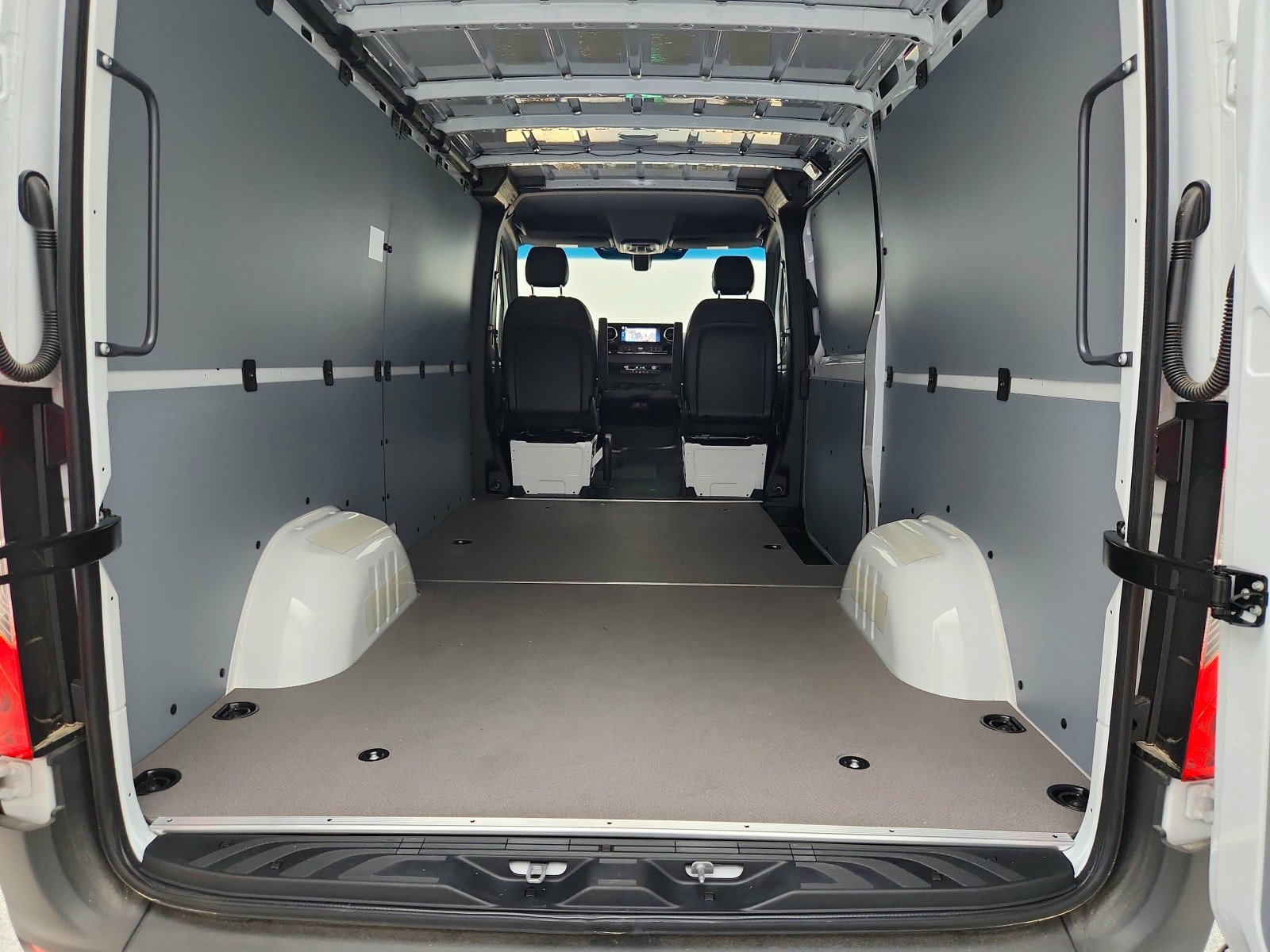 New 2026 Mercedes-Benz Sprinter 2500 image 21