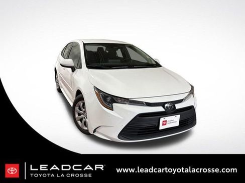 Certified 2025 Toyota Corolla LE FWD image 1