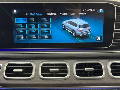 Used 2021 Mercedes-Benz GLS 580 4MATIC image 33