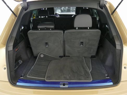 Certified 2025 Audi Q7 2.0T Premium Plus image 31