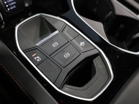 Used 2021 Lamborghini Urus image 31