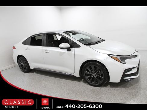 Certified 2023 Toyota Corolla SE image 1