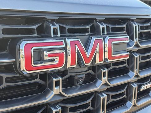 Used 2023 GMC Canyon AT4 w/ AT4 Premium Package image 12