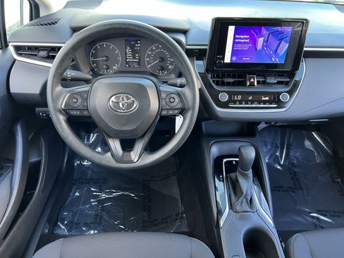 Used 2024 Toyota Corolla LE FWD image 31