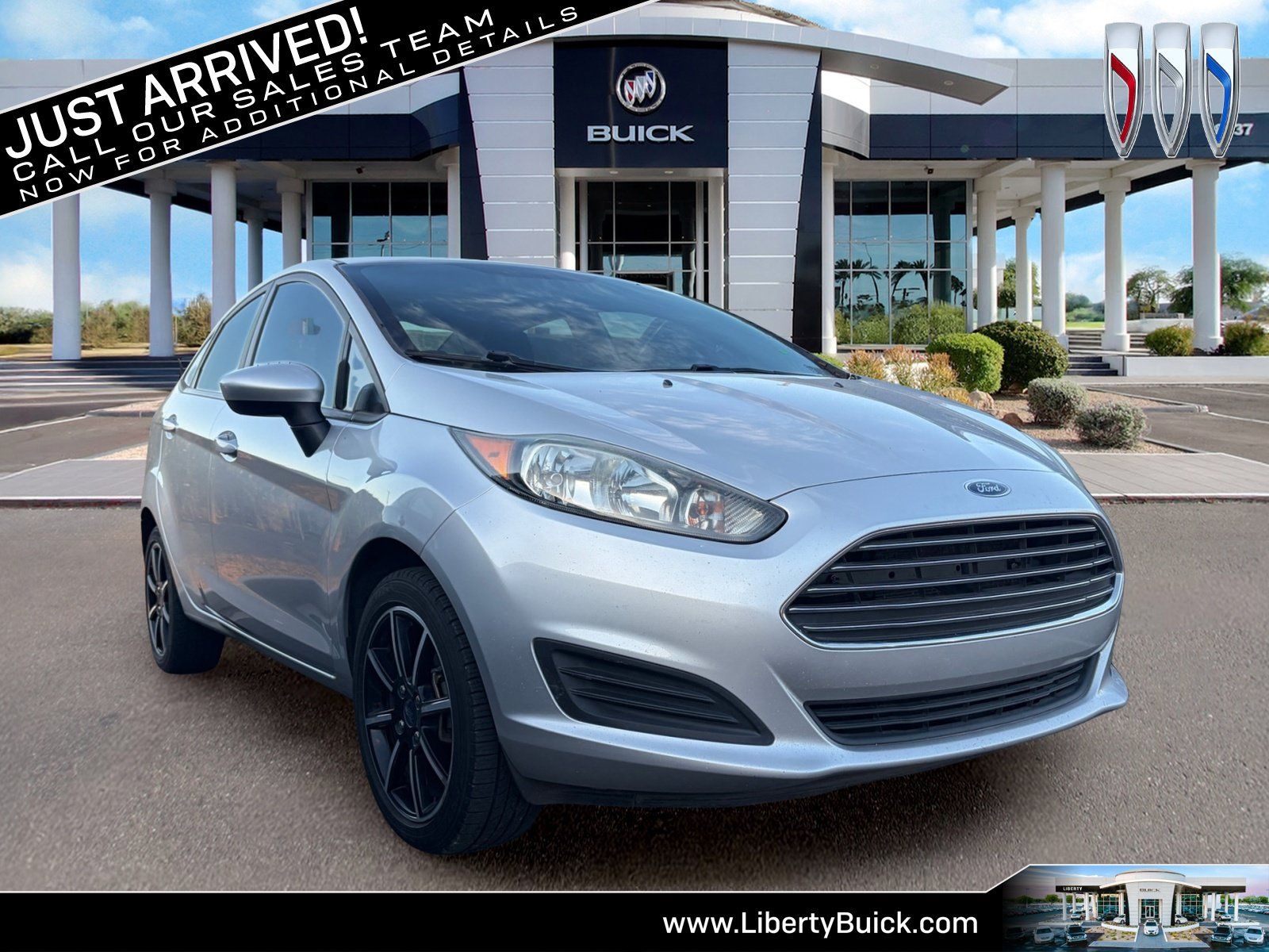 Used 2019 Ford Fiesta SE FWD image 1