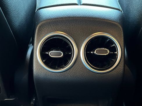 Certified 2025 Mercedes-Benz GLA 250 4MATIC image 18