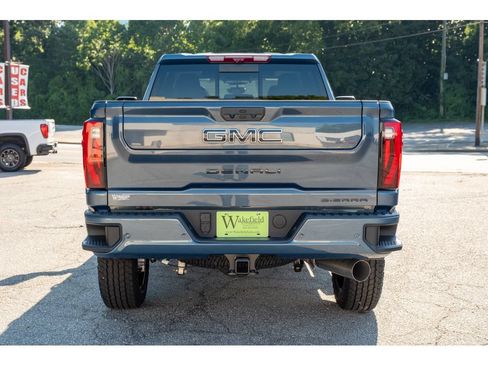 New 2026 GMC Sierra 2500 Denali w/ Denali Reserve Package AWD/4WD image 7