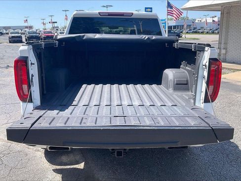 Used 2021 GMC Sierra 1500 AT4 AWD/4WD image 4