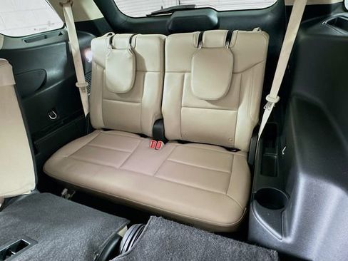 Used 2024 Ford Explorer XLT w/ Equipment Group 202A image 12