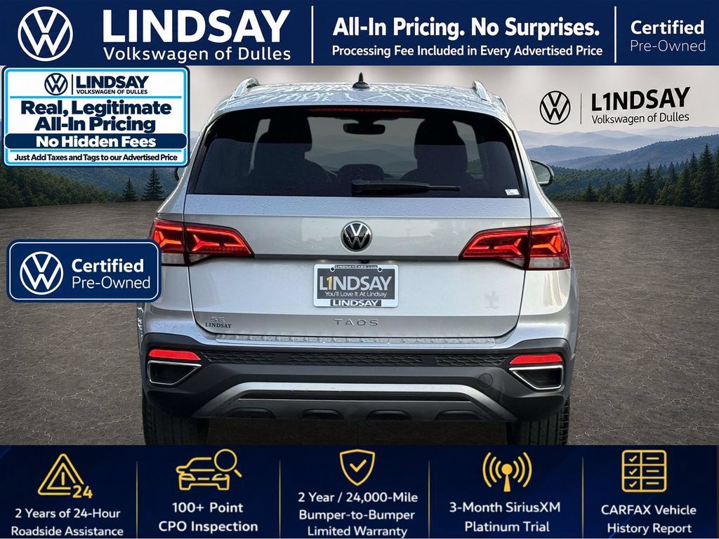 Used 2023 Volkswagen Taos SE w/ Panoramic Sunroof Package FWD image 6