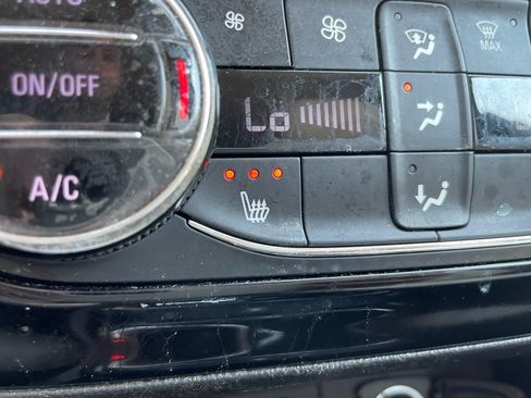 Used 2022 Buick Encore GX Select w/ Advanced Technology Package FWD image 12