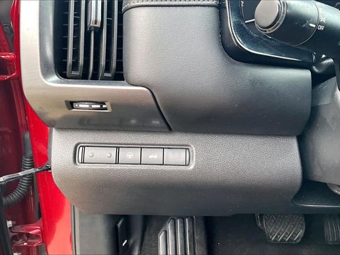 Used 2023 Nissan Pathfinder SL w/ SL Premium Package image 32