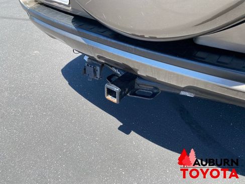 Used 2011 Toyota RAV4 Limited w/ Limited Extra Value Pkg AWD/4WD image 12