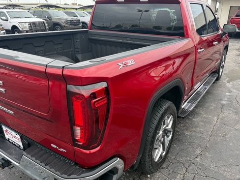 Used 2023 GMC Sierra 1500 SLT AWD/4WD image 11