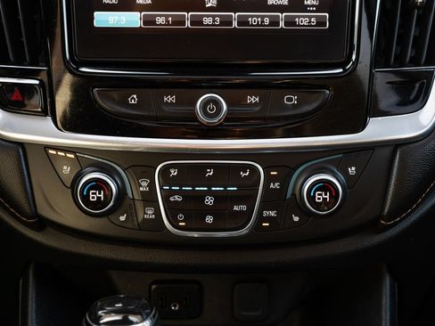 Used 2019 Chevrolet Traverse Premier w/ LPO, Floor Liner Package AWD/4WD image 24