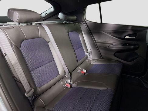 Used 2025 Buick Envista Preferred w/ Convenience I Package image 28