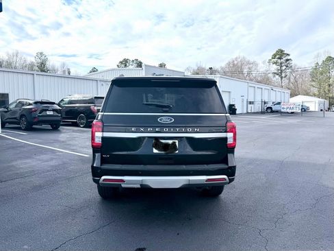 Used 2024 Ford Expedition XLT image 8