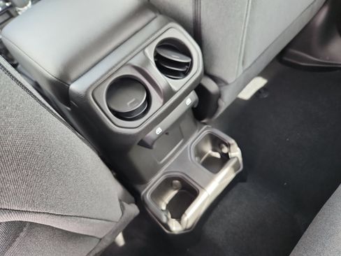 New 2026 Jeep Gladiator Sport AWD/4WD image 32