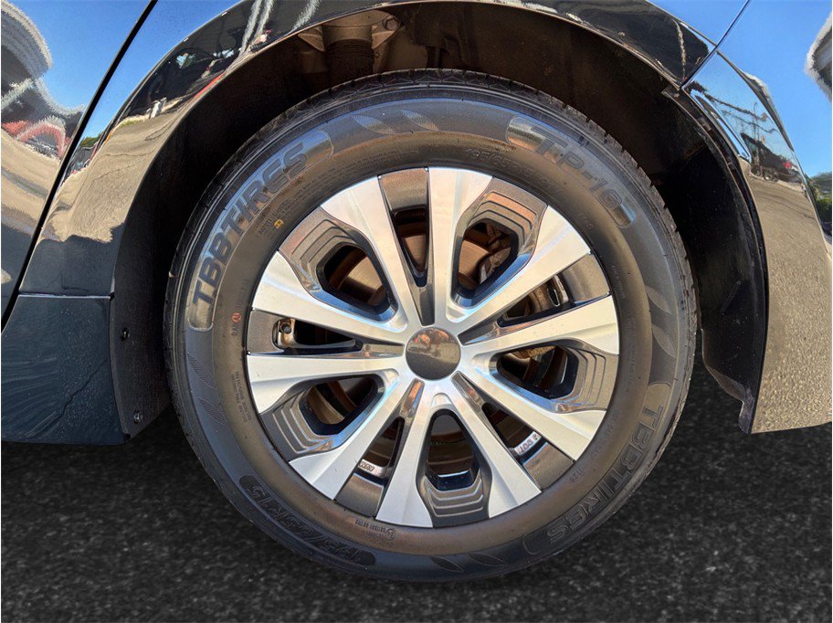 Used 2022 Toyota Corolla LE FWD image 14