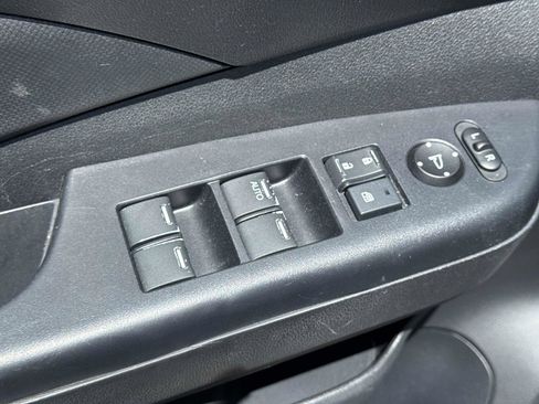 Used 2016 Honda CR-V SE image 18