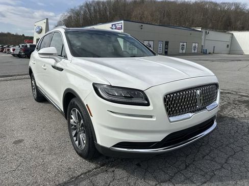 Used 2022 Lincoln Nautilus Reserve w/ Cargo Utility Package AWD/4WD image 11