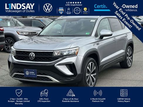 Used 2022 Volkswagen Taos SE w/ Panoramic Sunroof Package image 4