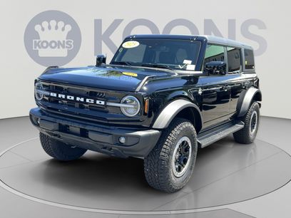 New 2025 Ford Bronco Outer Banks w/ Sasquatch Package