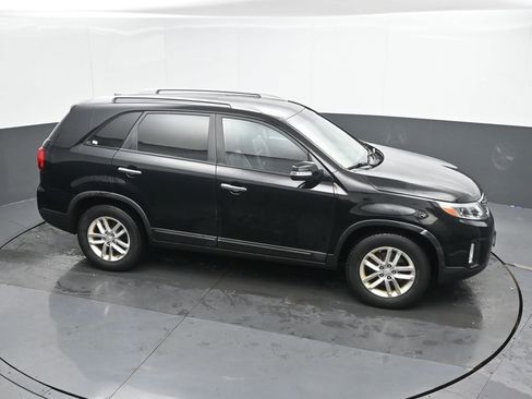 Used 2015 Kia Sorento LX image 36