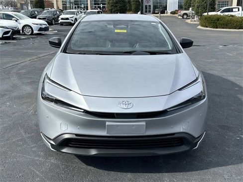 New 2026 Toyota Prius LE image 9