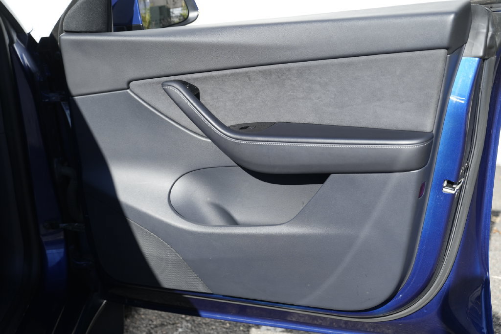 Used 2020 Tesla Model Y Long Range AWD/4WD image 34