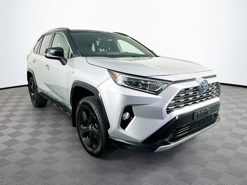 Used 2021 Toyota RAV4 XSE AWD/4WD image 2