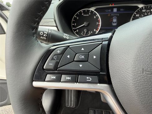 Used 2023 Nissan Altima 2.5 SL AWD/4WD image 15