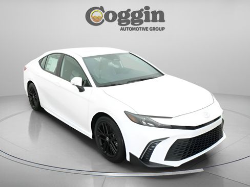 New 2026 Toyota Camry SE FWD image 26