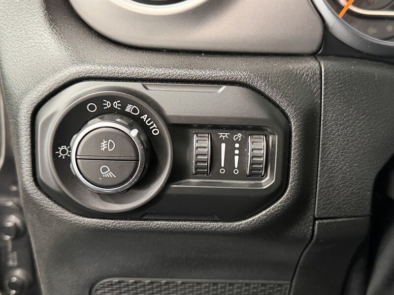 Used 2021 Jeep Gladiator Sport w/ Quick Order Package 24Q 80Th AWD/4WD image 11
