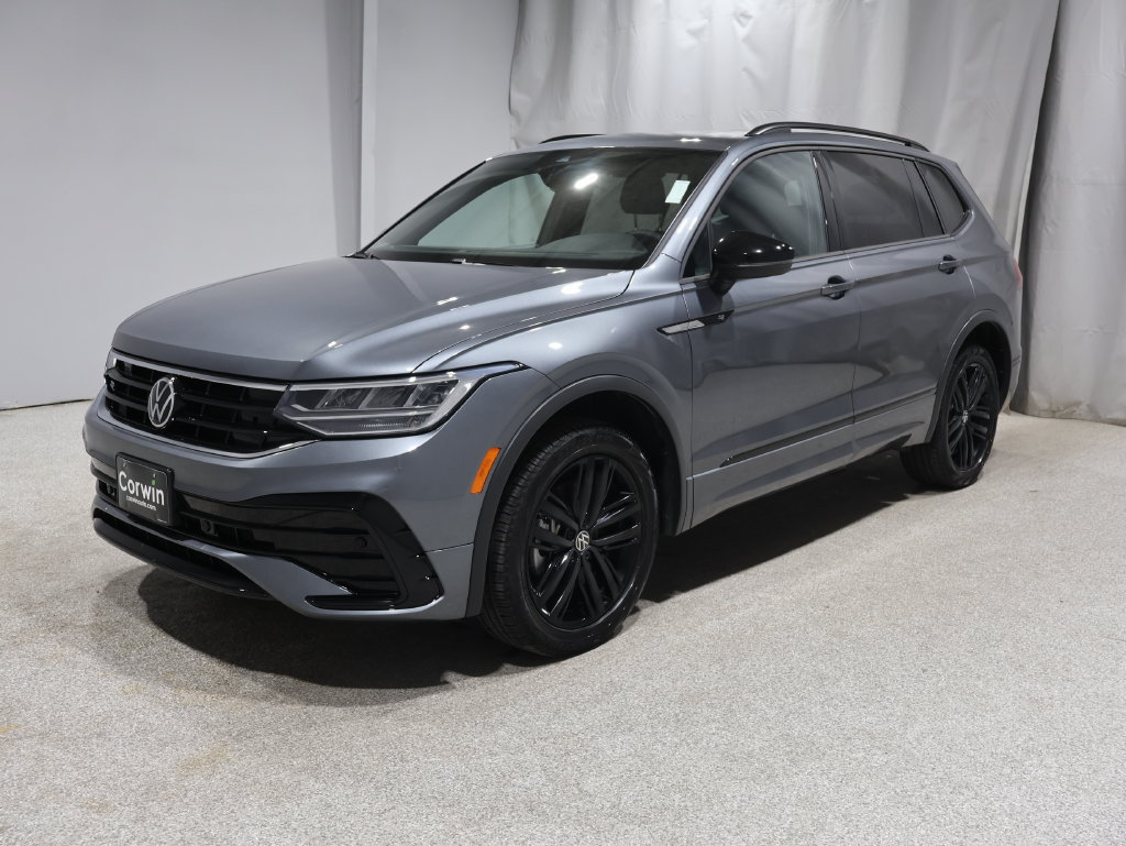 Used 2022 Volkswagen Tiguan SE R-Line AWD/4WD image 5