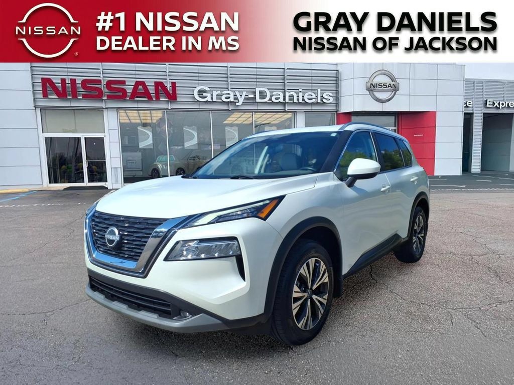 Used 2023 Nissan Rogue SV w/ SV Premium B Package FWD image 3