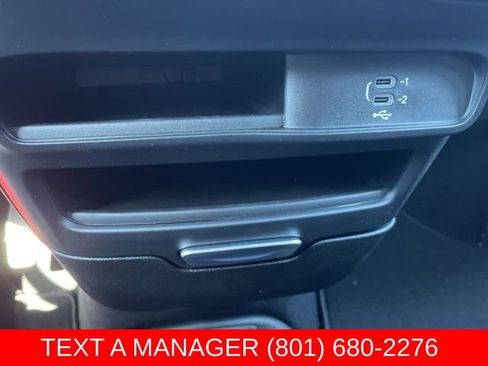 New 2026 Chrysler Pacifica Select FWD image 25