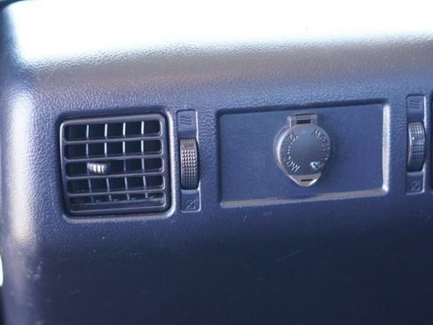 Used 2020 Toyota Tundra SR5 w/ SR5 Upgrade Package image 39