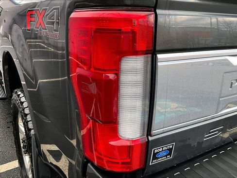 Used 2019 Ford F250 Platinum w/ Platinum Ultimate Package image 28