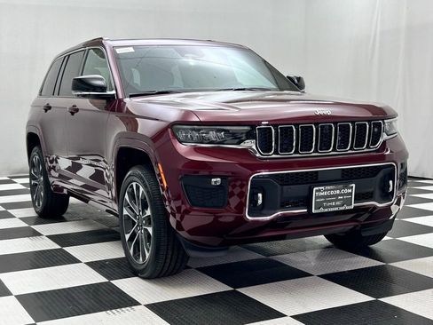 New 2025 Jeep Grand Cherokee Overland w/ Adv Protech Group III image 2