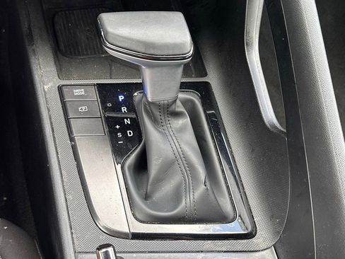 Used 2026 Hyundai Elantra Sport image 39