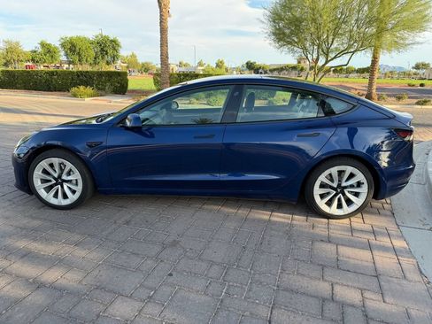 Used 2022 Tesla Model 3 RWD image 5