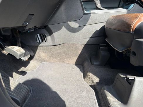 Used 2012 Ford Explorer Limited FWD image 38