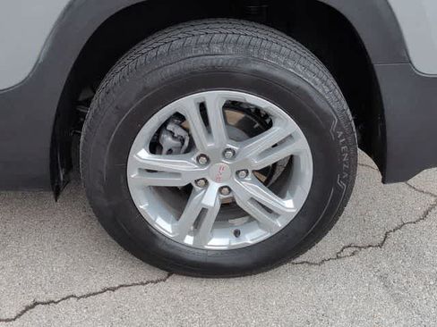 Used 2024 GMC Terrain SLE AWD/4WD image 14