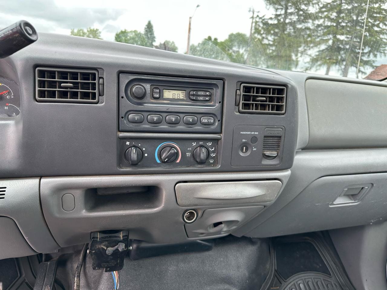 Used 2003 Ford F450 XL RWD image 13